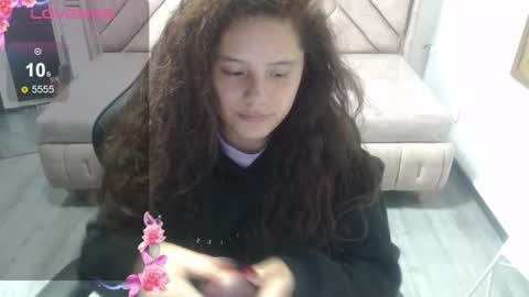 velvet_moon_v online show from 02.18.26