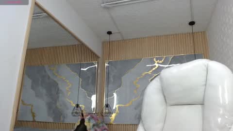 Snapshot of velvet_o chatting on 02.21.26 velvet online show from 02.21.26