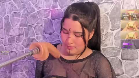 Snapshot of velvet_rosee_ chatting on 09.14.25 velvet_rosee_ online show from 09.14.25