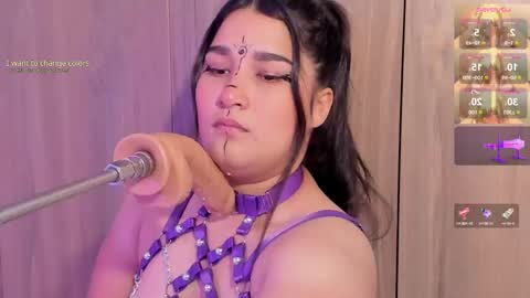 Snapshot of velvet_rosee_ chatting on 10.02.25 velvet_rosee_ online show from 10.02.25