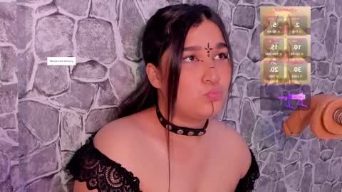 Snapshot of velvet_rosee_ chatting on 10.05.25 velvet_rosee_ online show from 10.05.25