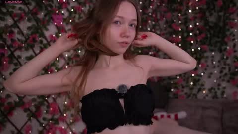 Snapshot of velvet_vice chatting on 01.14.26 Polly online show from 01.14.26