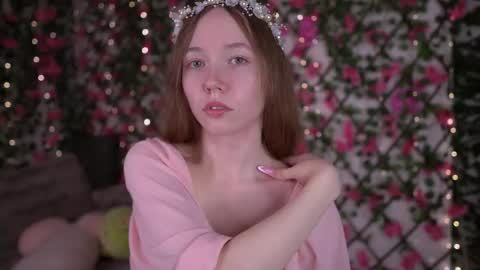 Snapshot of velvet_vice chatting on 02.22.26 Polly online show from 02.22.26