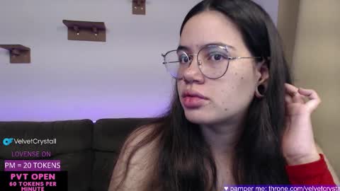 Snapshot of velvetcrystal chatting on 11.25.25 Crystal PVT OPEN online show from 11.25.25