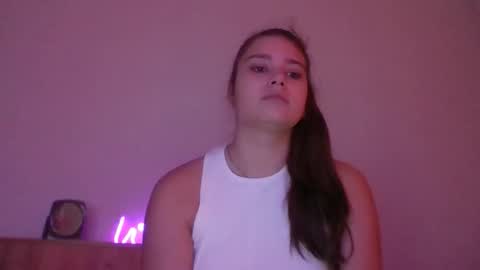 velveted_ivy online show from 11.07.25