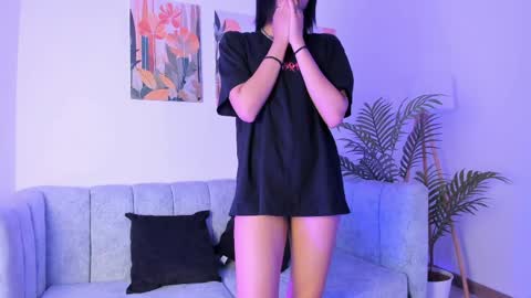 Snapshot of velvetnoir__ chatting on 05.15.26 online show from 05.15.26