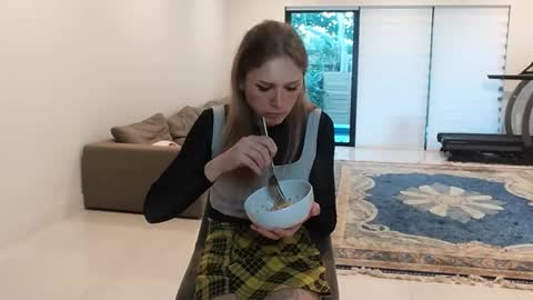 Snapshot of velvettgirl chatting on 02.01.26 VelvetTGirl online show from 02.01.26