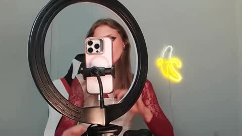 Snapshot of velvettgirl chatting on 02.05.26 VelvetTGirl online show from 02.05.26