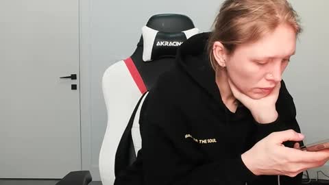 Snapshot of velvettgirl chatting on 02.06.26 VelvetTGirl online show from 02.06.26