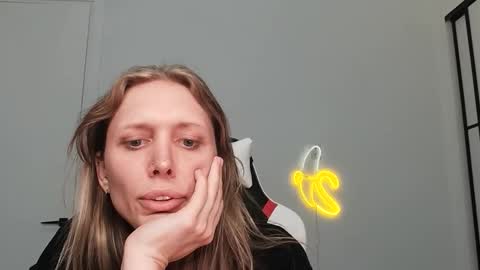 Snapshot of velvettgirl chatting on 02.08.26 VelvetTGirl online show from 02.08.26