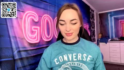 Snapshot of velvettouch4444 chatting on 02.28.26 MERYEM online show from 02.28.26