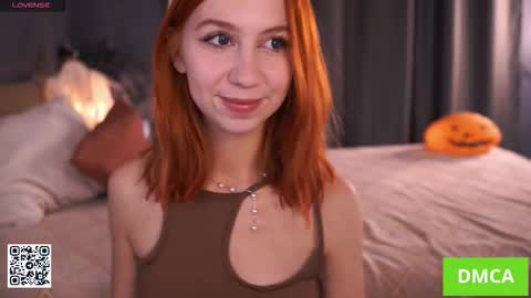 Snapshot of venelopa chatting on 10.21.25 Venelopa online show from 10.21.25