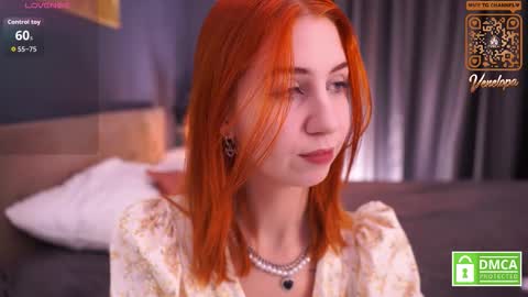 Snapshot of venelopa chatting on 12.01.25 Venelopa online show from 12.01.25