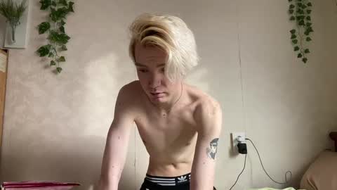 Snapshot of venti_gallagher chatting on 03.05.25 Dorian online show from 03.05.25