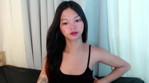 Snapshot of venus_mirage chatting on 05.14.26 venus_mirage online show from 05.14.26