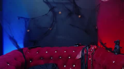 Venus Ink online show from 10.25.25