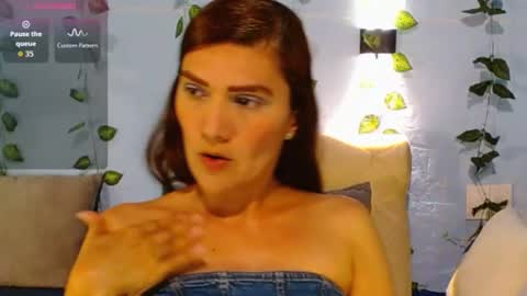Snapshot of venus_swet chatting on 07.12.26 Catalina online show from 07.12.26