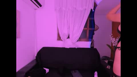 venus_velvet online show from 11.20.25