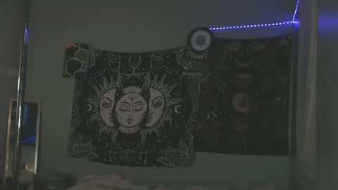 Snapshot of venusastar chatting on 10.18.25 Miss Venus online show from 10.18.25