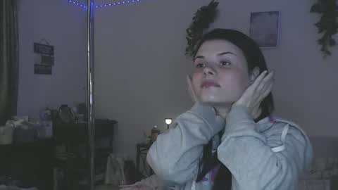 Snapshot of venusastar chatting on 02.11.26 Miss Venus online show from 02.11.26