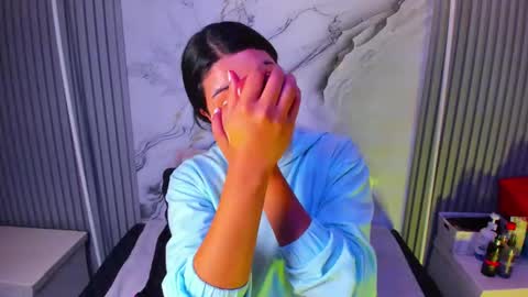 Venusowen  online show from 03.27.26