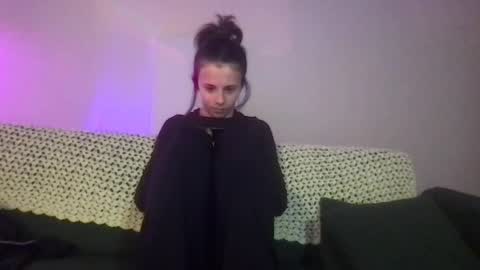 Snapshot of venustheflytrap chatting on 10.30.25 venustheflytrap online show from 10.30.25