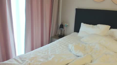 Violetta  online show from 12.18.25