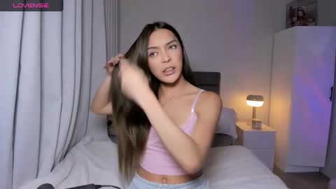 Vera Armani online show from 02.21.26