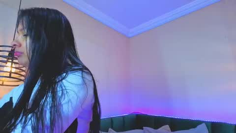 Snapshot of verabest chatting on 05.22.26 Domelipa online show from 05.22.26