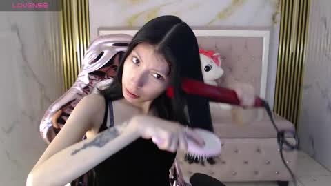 Verana  online show from 11.25.25