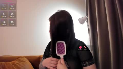 Snapshot of vergill_hella chatting on 09.22.25 Sonya online show from 09.22.25