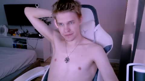 Snapshot of veritas_in_vine chatting on 07.04.26 Veritas online show from 07.04.26
