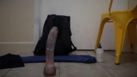 Snapshot of verona365 chatting on 12.19.25 Hmartinez365 online show from 12.19.25