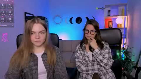 Snapshot of veronica_bubble chatting on 07.12.26 Ronni online show from 07.12.26