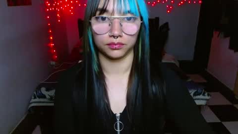 Veronica online show from 11.24.25