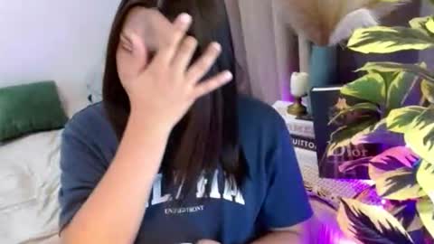 veronica_kate25 online show from 10.21.25