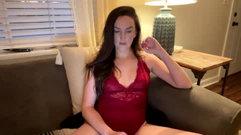 Veronica Vaughn online show from 12.19.24