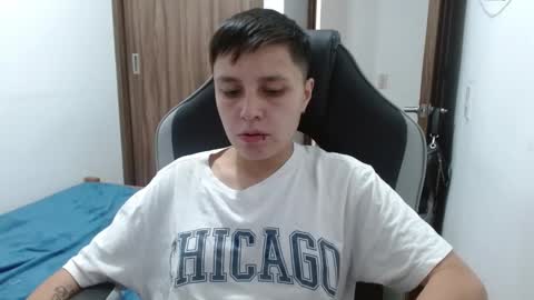 Snapshot of veronicaelite16 chatting on 03.04.25 Veronica Clark online show from 03.04.25