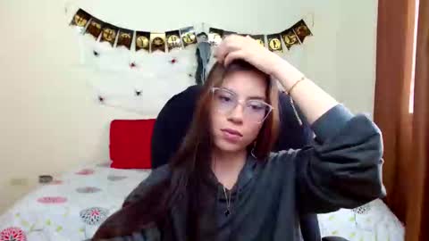 Veronica Miller online show from 10.08.25