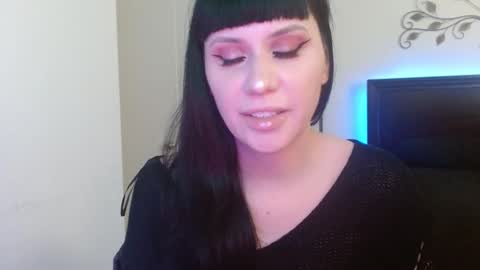 Snapshot of veronika_blak chatting on 11.30.25 Miss Veronika Blak online show from 11.30.25