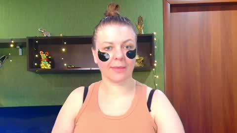 Snapshot of veronikawgold chatting on 05.02.26 VeronikawGold online show from 05.02.26