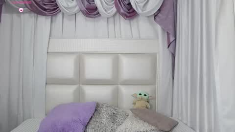 Vernica online show from 09.26.25