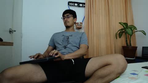 versatileguuy online show from 12.20.25