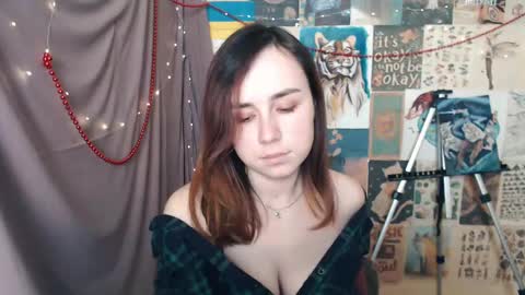 veryveryvery_shy online show from 12.30.24