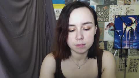 veryveryvery_shy online show from 02.26.25