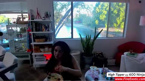 Snapshot of vesafine chatting on 12.07.24 vesafine online show from 12.07.24