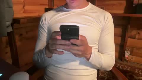 Snapshot of vexelgain chatting on 09.23.25 HendasWerout online show from 09.23.25