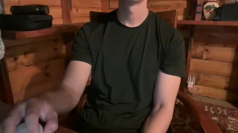 Snapshot of vexelgain chatting on 11.07.25 HendasWerout online show from 11.07.25