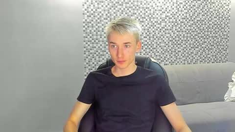 Snapshot of vibemygirl chatting on 09.12.25 vibemygirl online show from 09.12.25