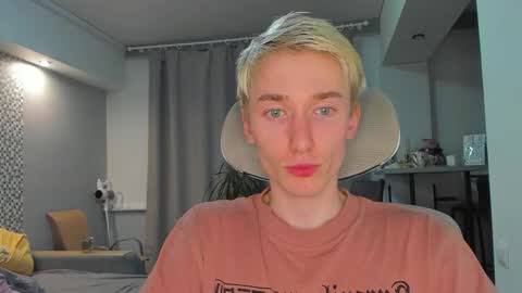 Snapshot of vibemygirl chatting on 11.09.25 vibemygirl online show from 11.09.25